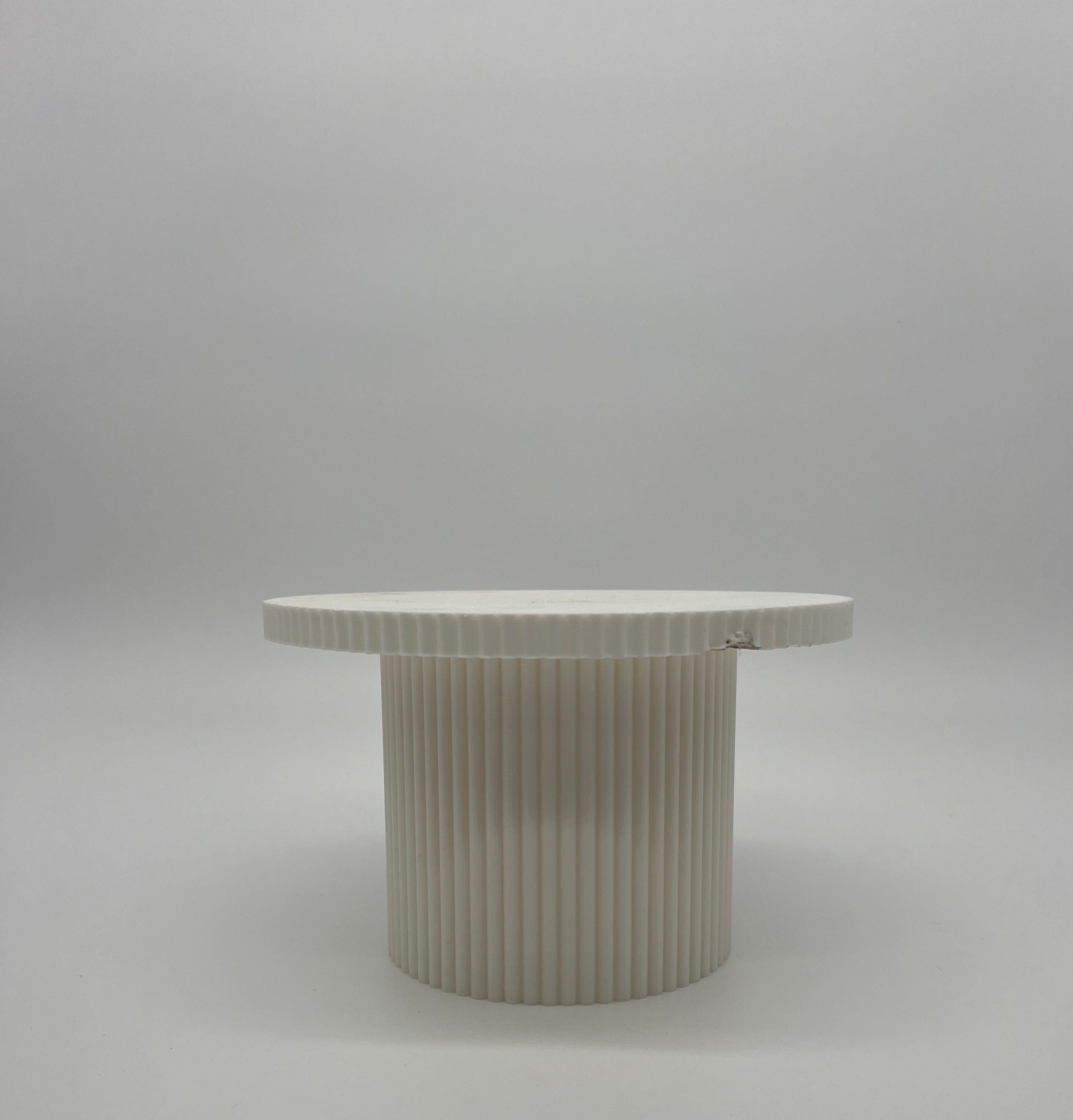 Outlet 8" Round Reeded Stand - White - Misprint - Prop Options