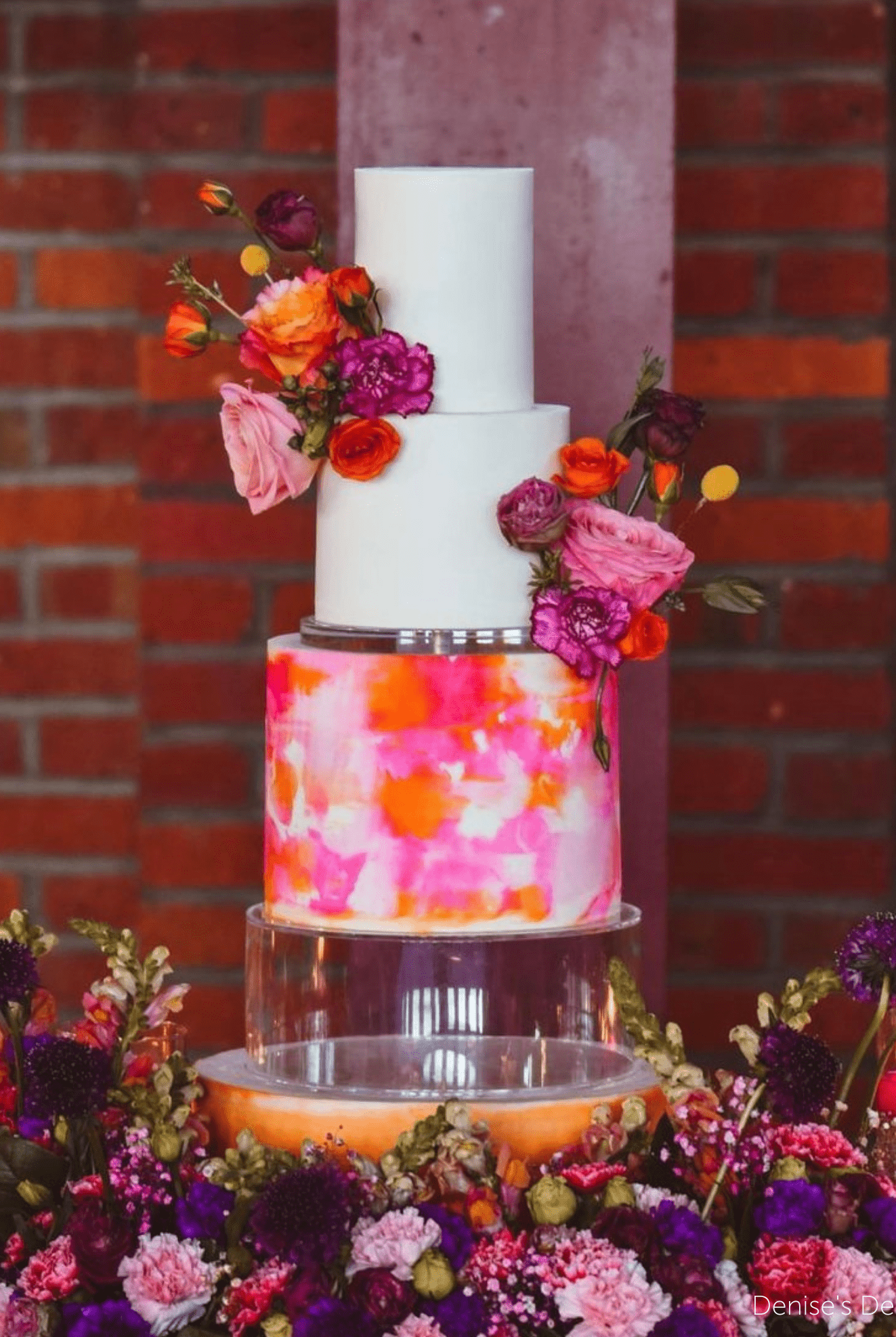 15mm Round Ultra Polished Clear Acrylic Cake Spacers - Prop Options