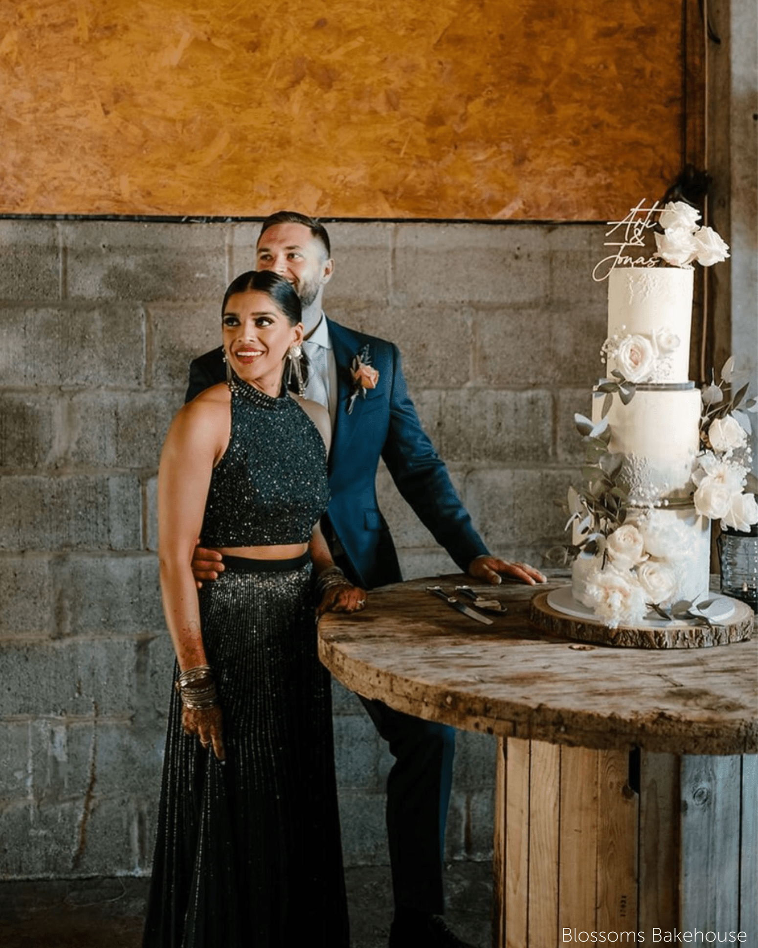 15mm Round Ultra Polished Clear Acrylic Cake Spacers - Prop Options