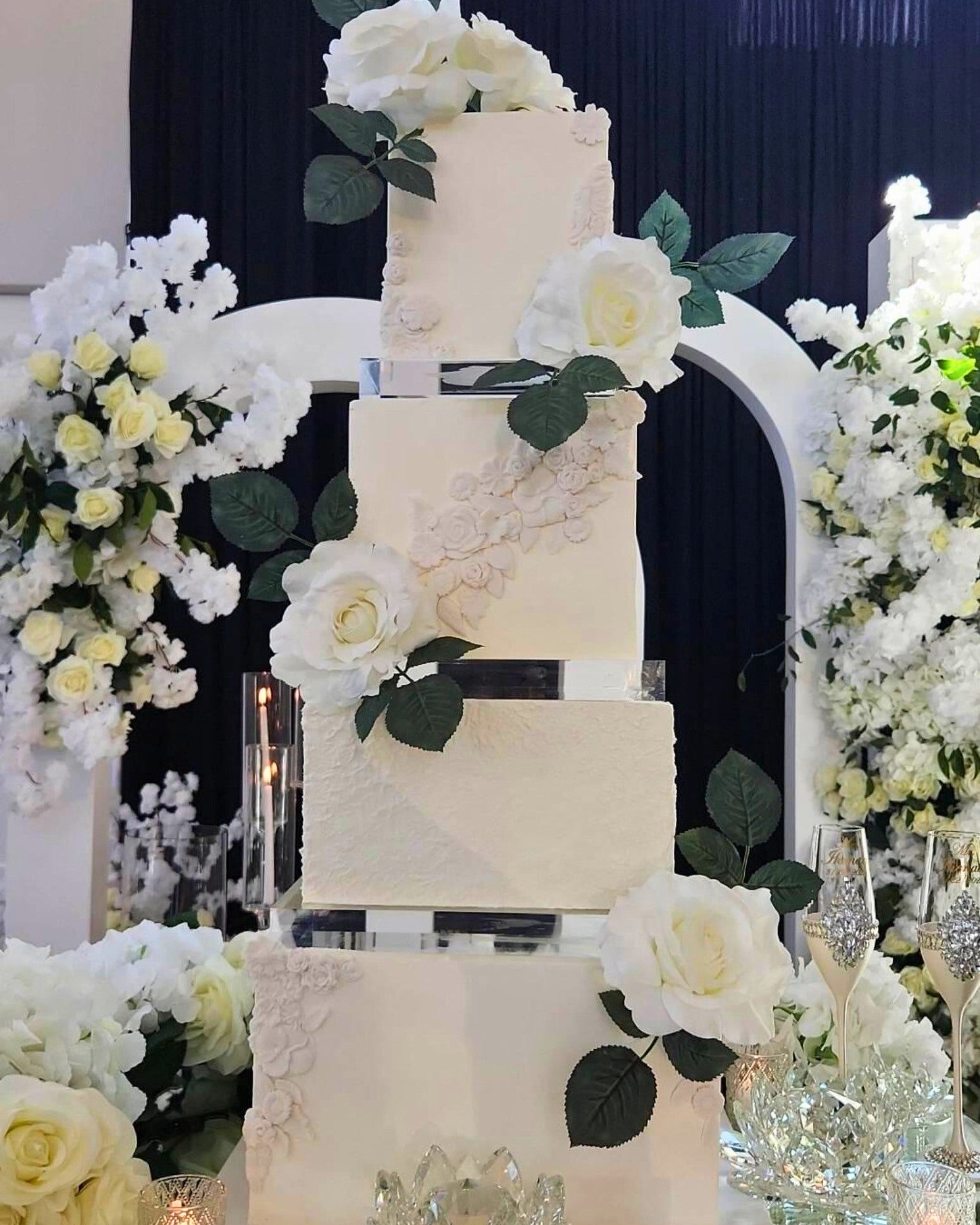 15mm Square Ultra Polished Clear Acrylic Cake Spacers - Prop Options