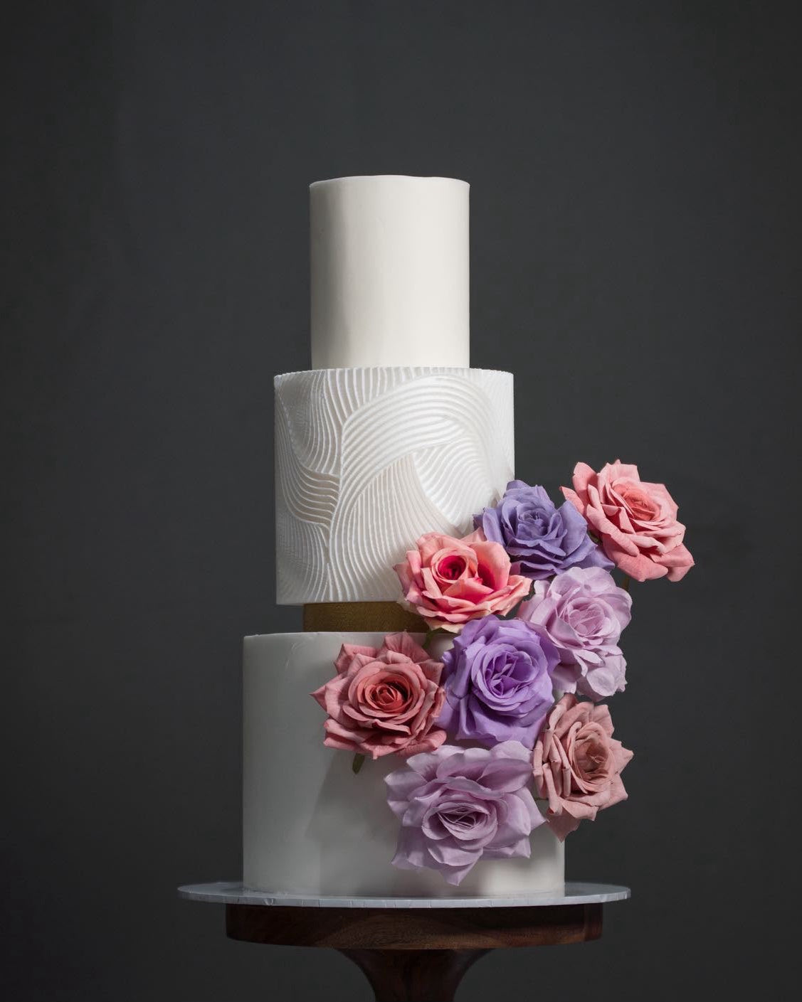 Aurelie Cake Separator – sculpted luminous 3D-printed faux tier by Prop Options