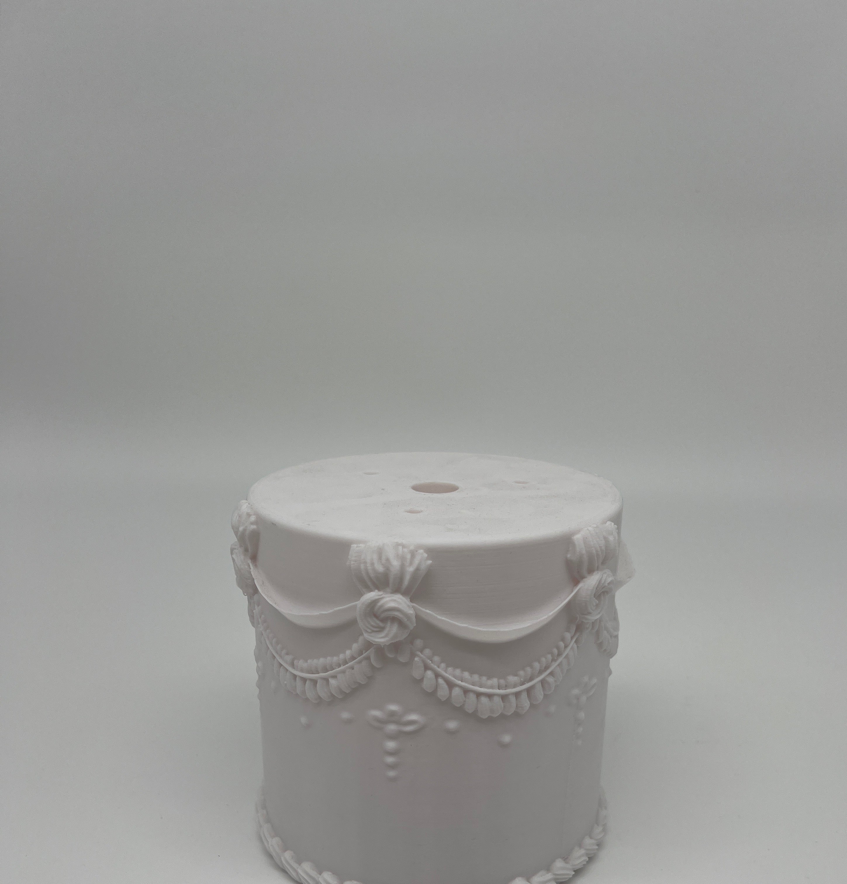 Outlet 5" x 5" Lambeth Tier - White - Prototype - Prop Options