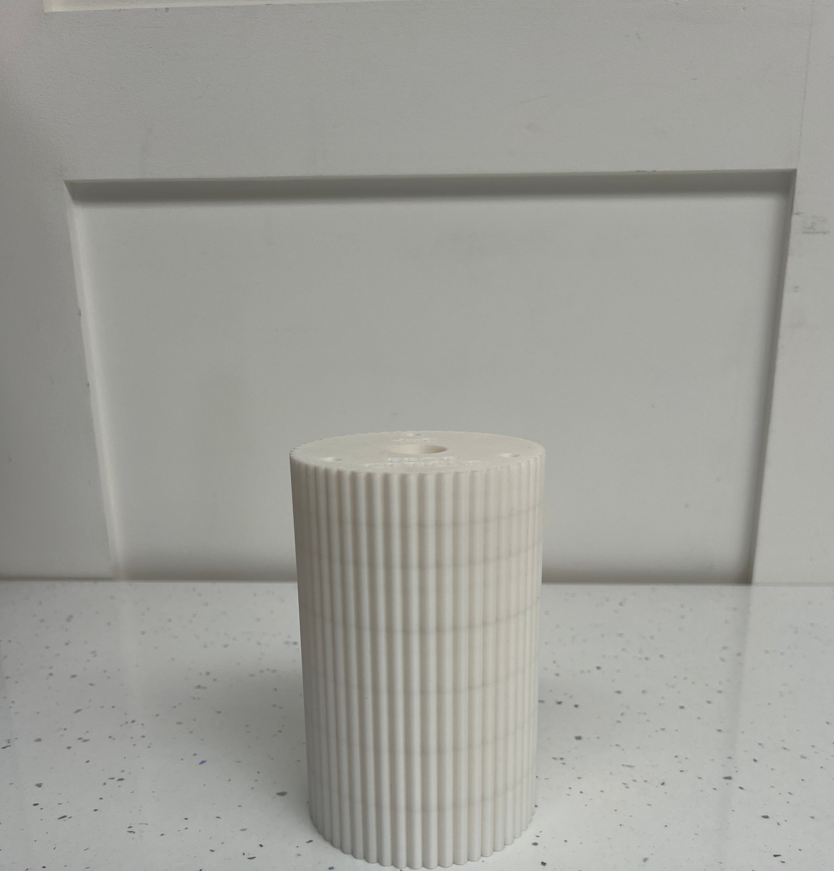Outlet 4" x 6" Round Reeded Cake Separator - White - Misprint - Prop Options