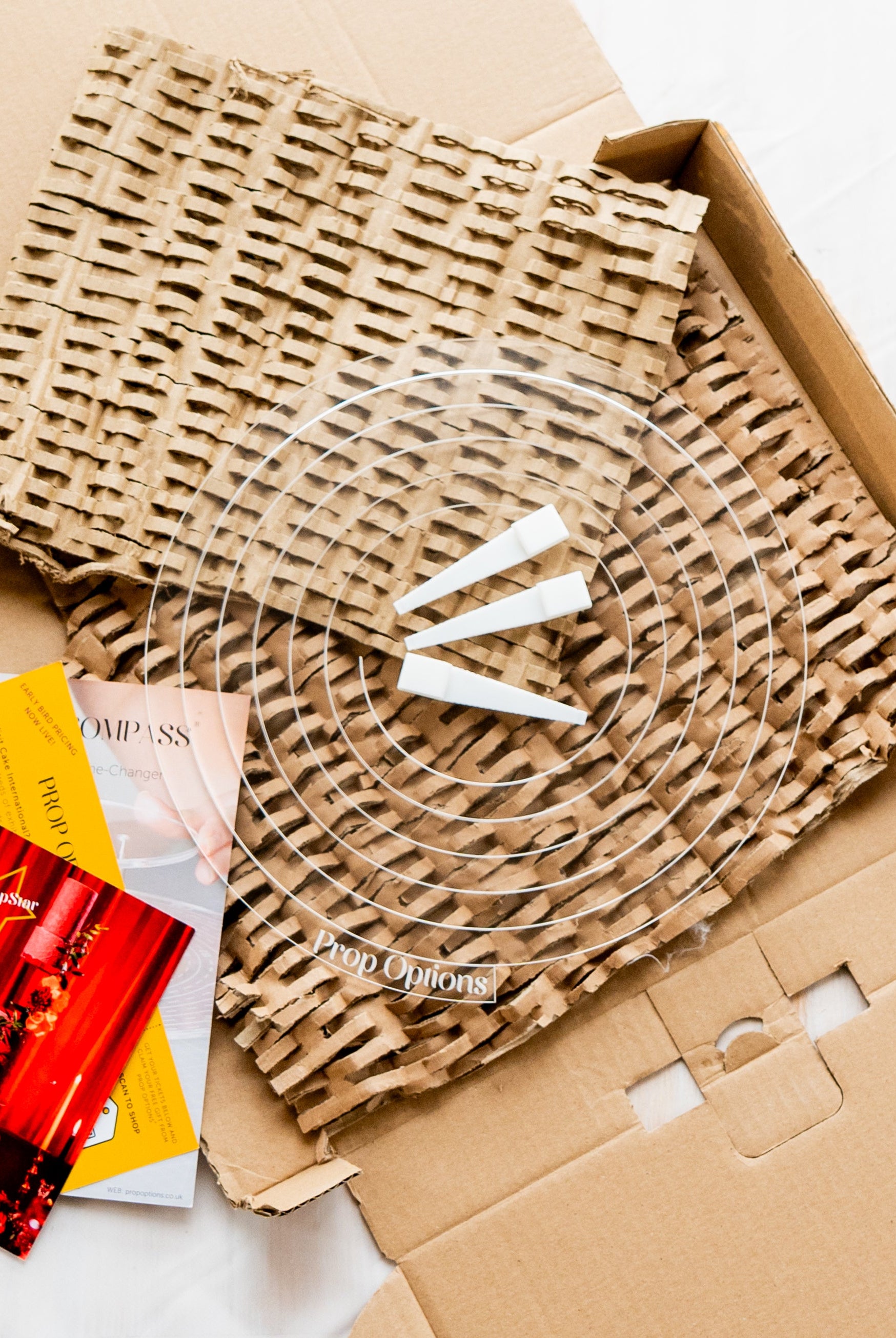 Cake Spiral™ - Acrylic Wrap for Tiered Cakes - Prop Options