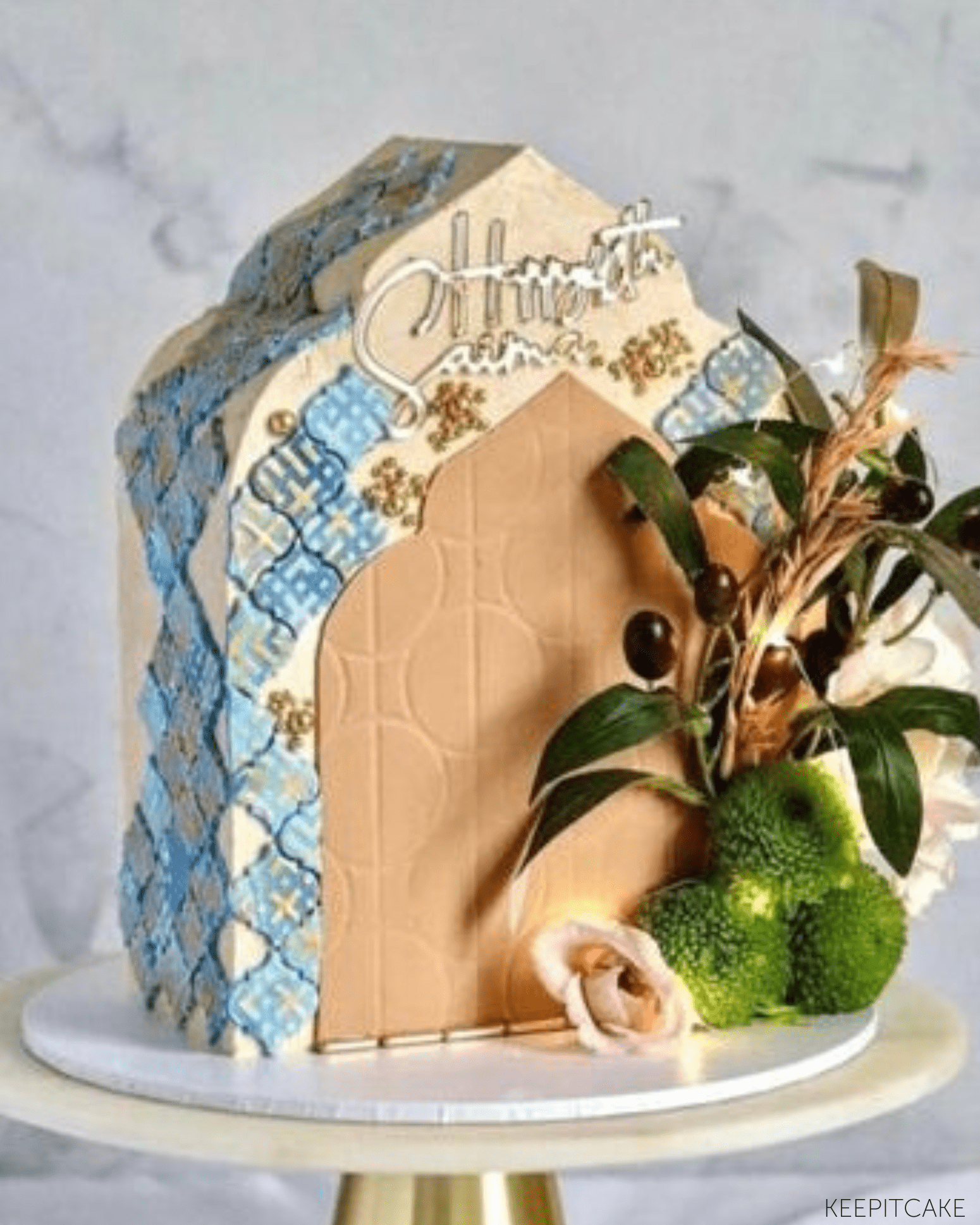 Original Trefoil Arch Cake Guides - Prop Options