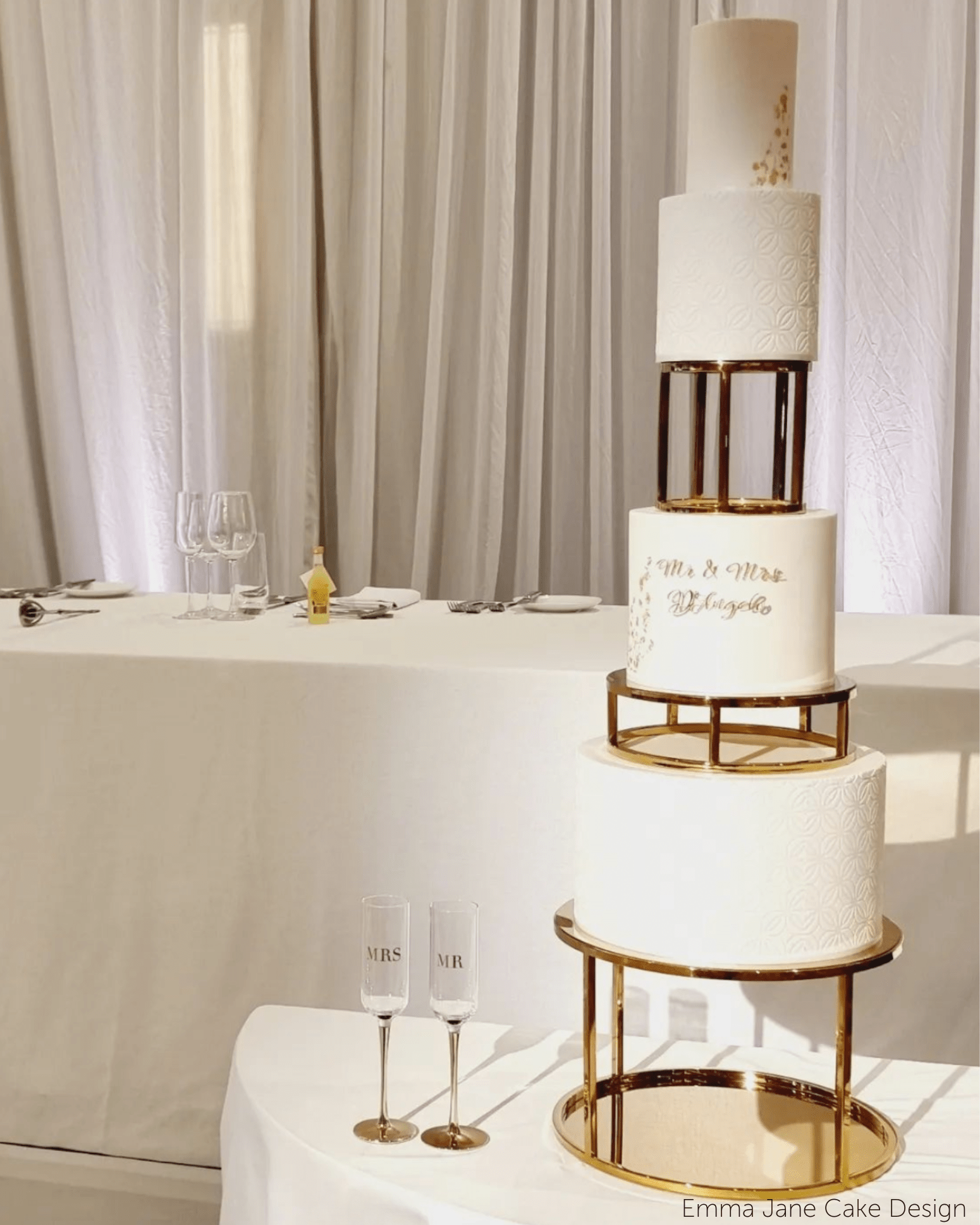 PropBundles - Set of Two - 6" & 10" Round Metallic Cake Separators and Stands - Prop Options