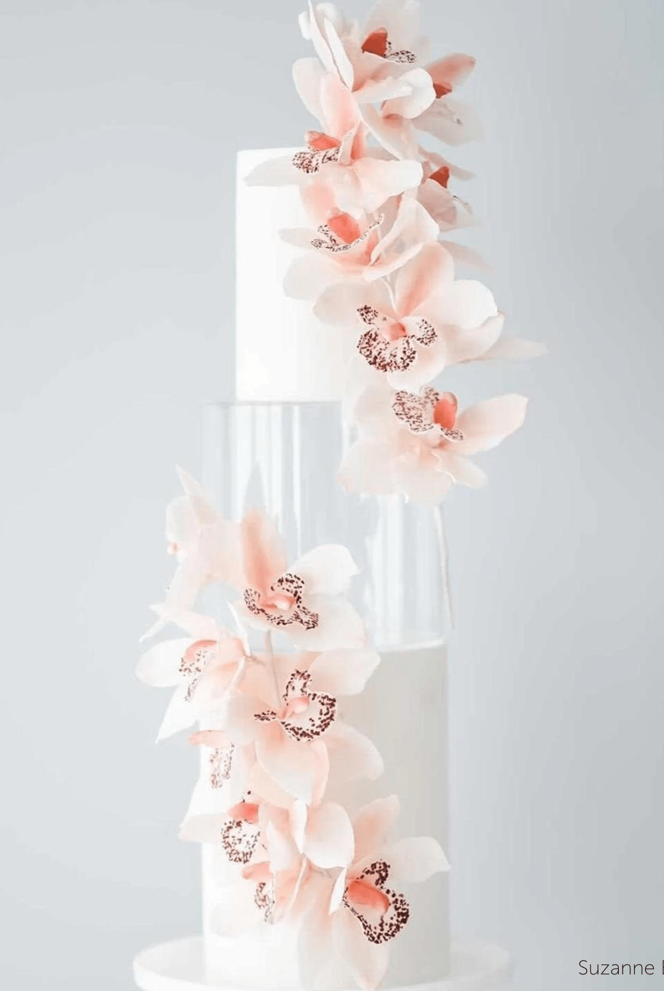 Round Acrylic Fillable Clear Tiers - Prop Options