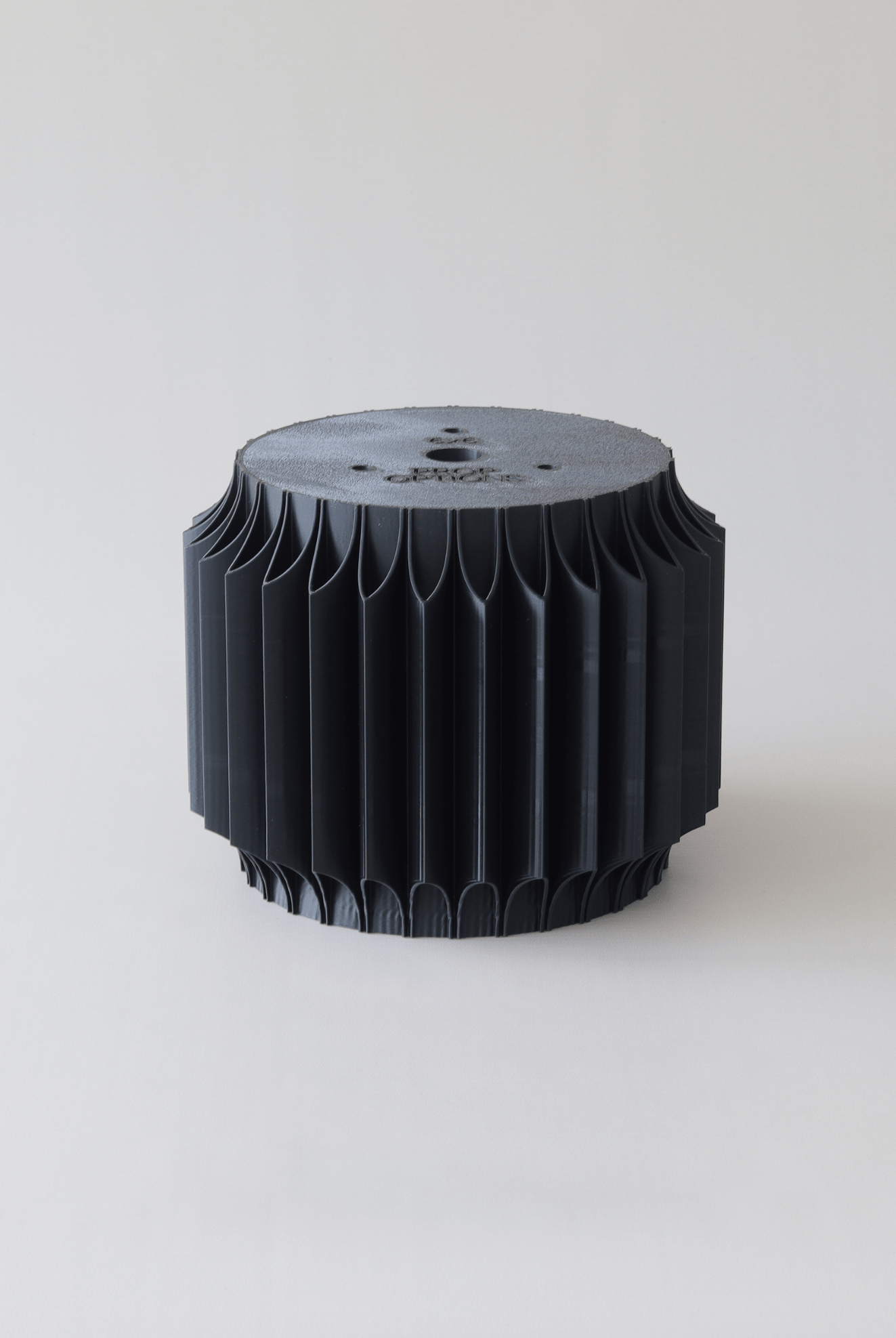 Round Fluted Cake Separator - Prop Options