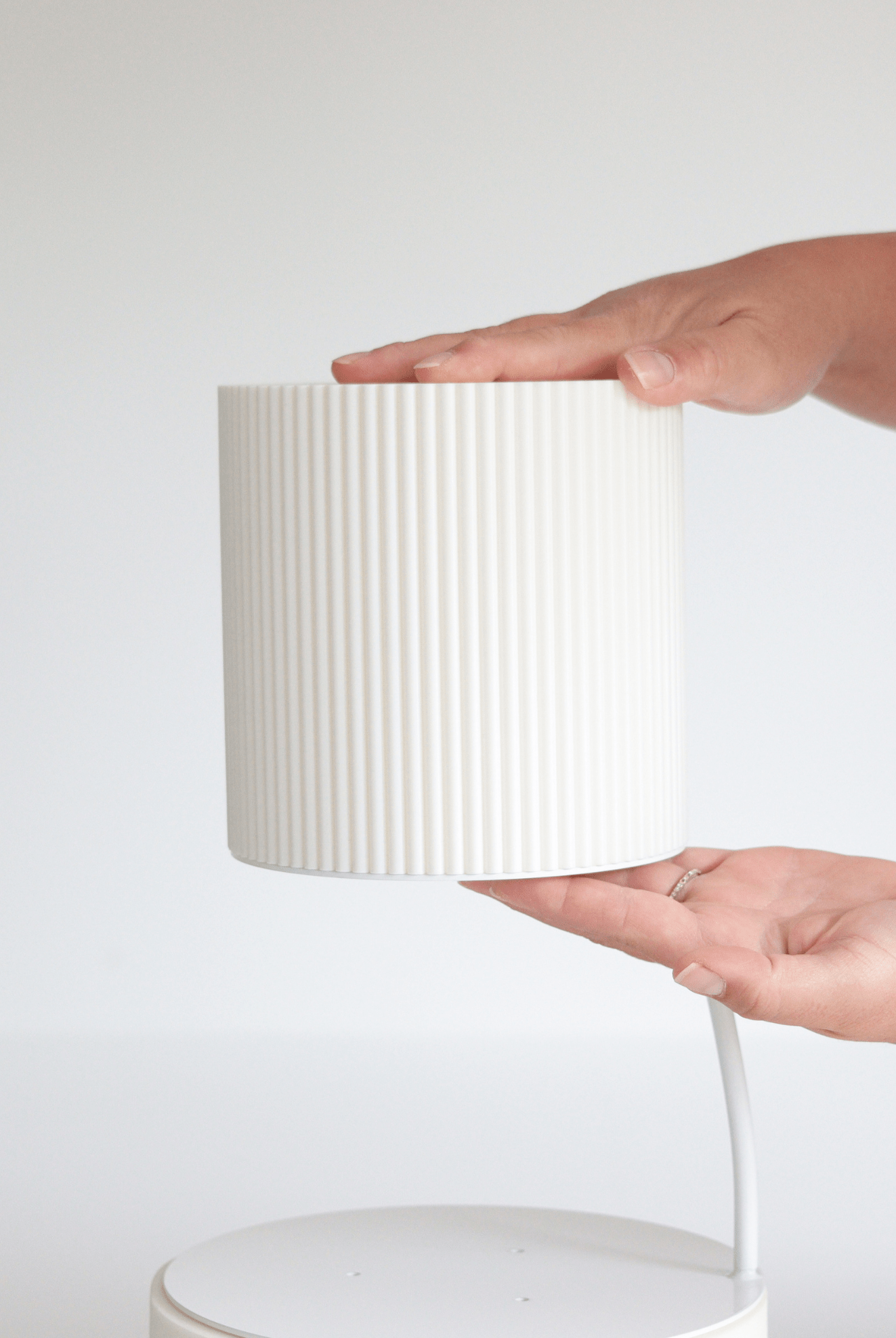 Round Reeded Cake Separator - Prop Options