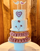 Round Reeded Cake Stand - Prop Options