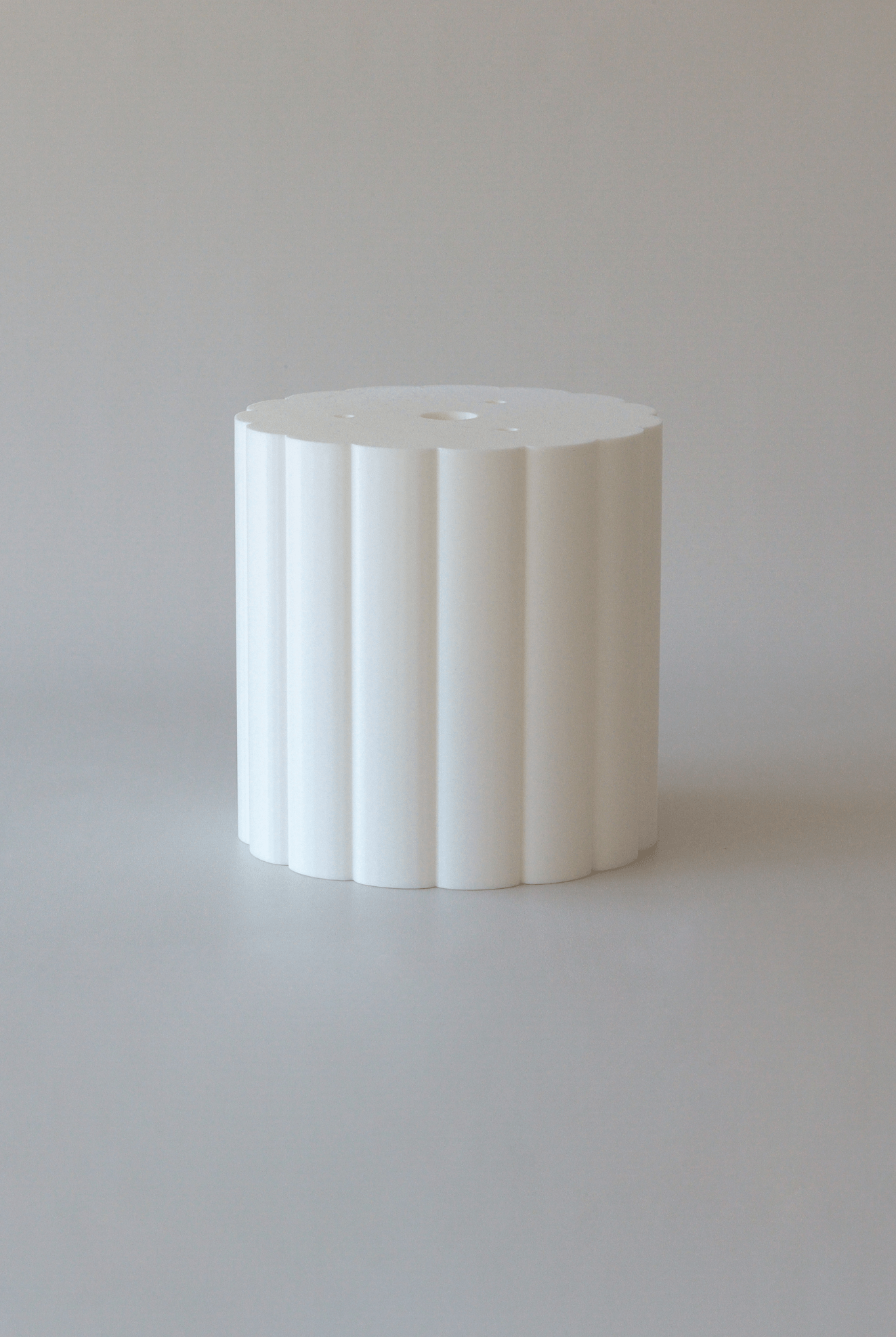 Round Scalloped Cake Separator - Prop Options