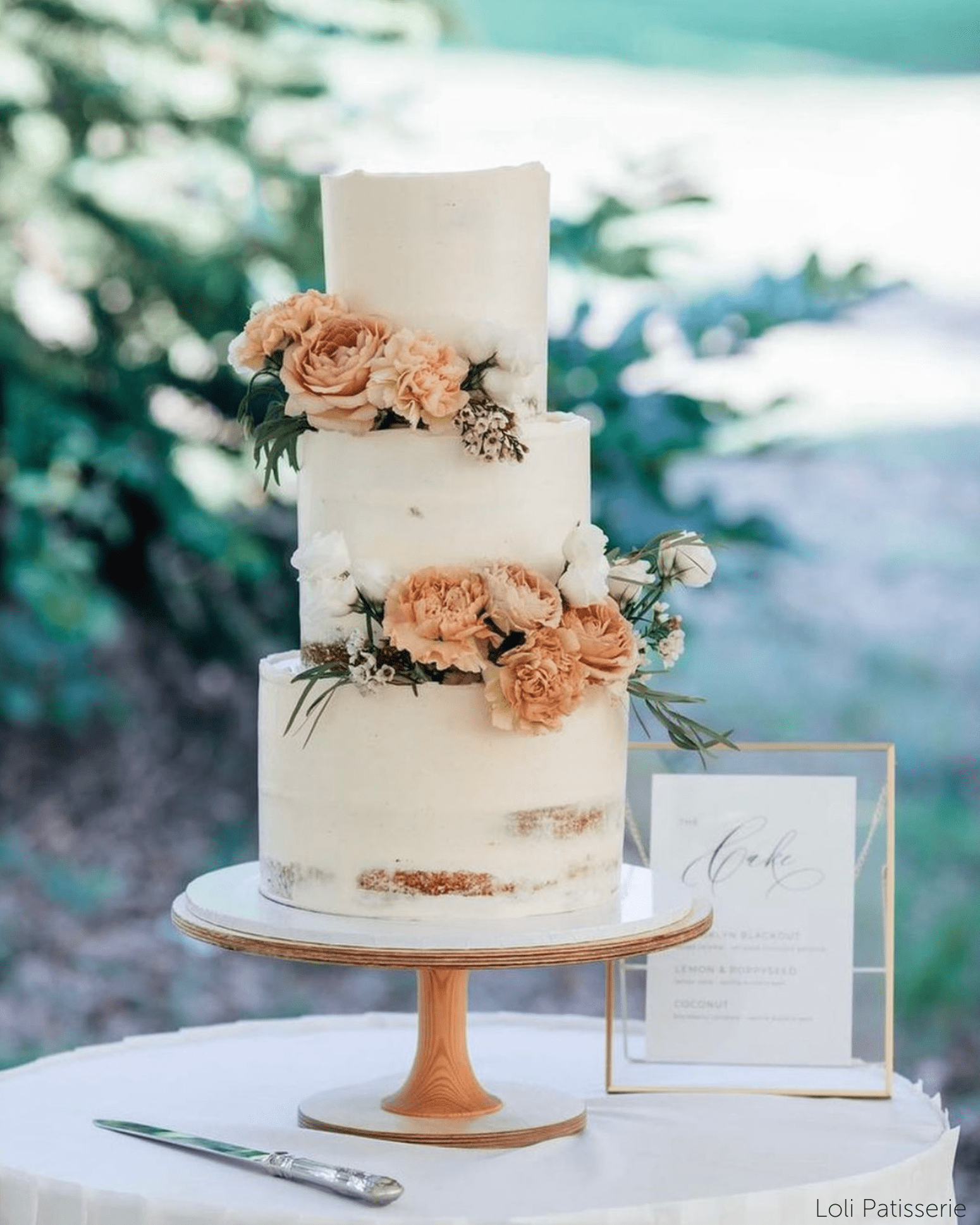 The Hourglass Scandinavian birch stand - Prop Options