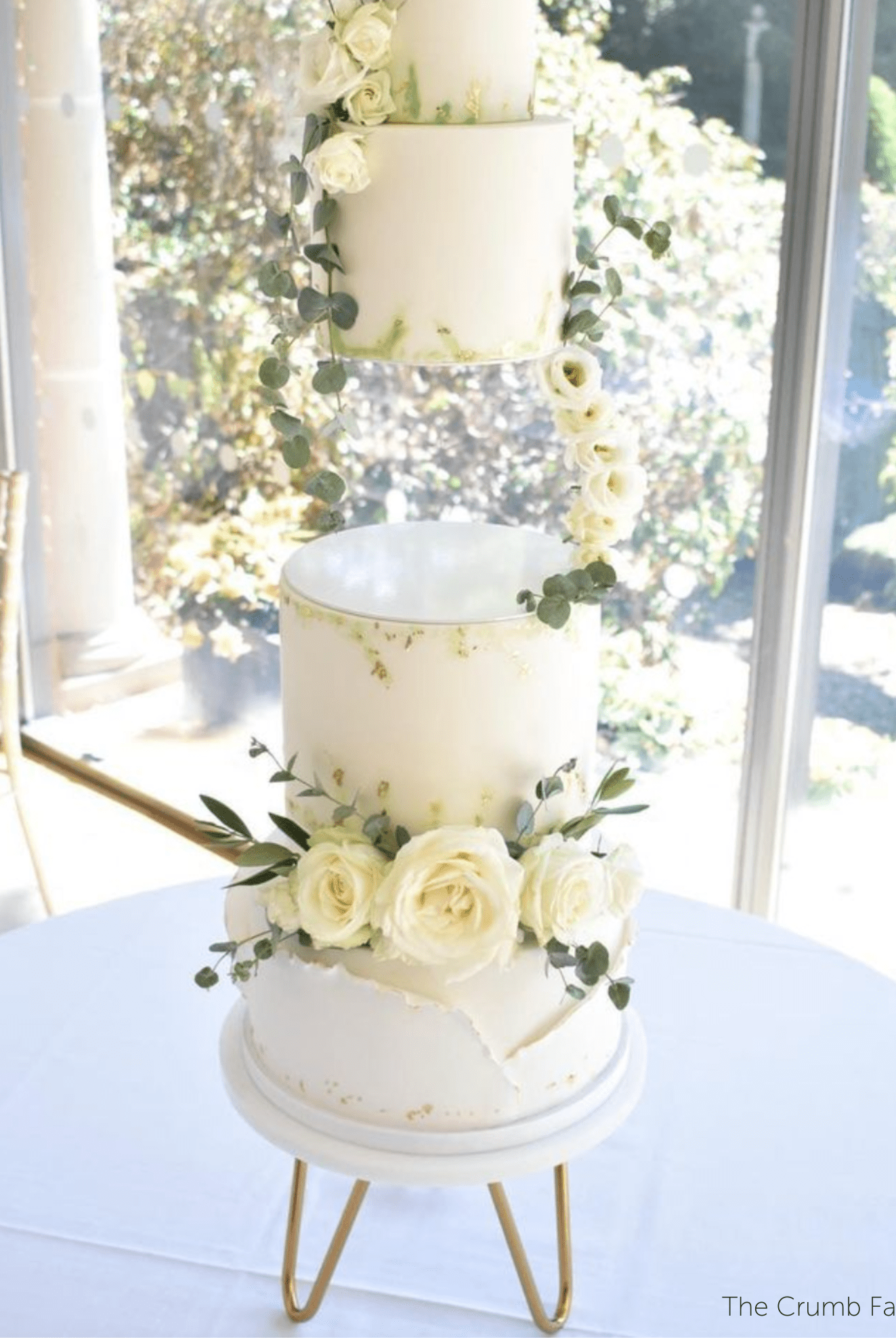 The Pinnacle Acrylic Hairpin Cake Stand - Prop Options