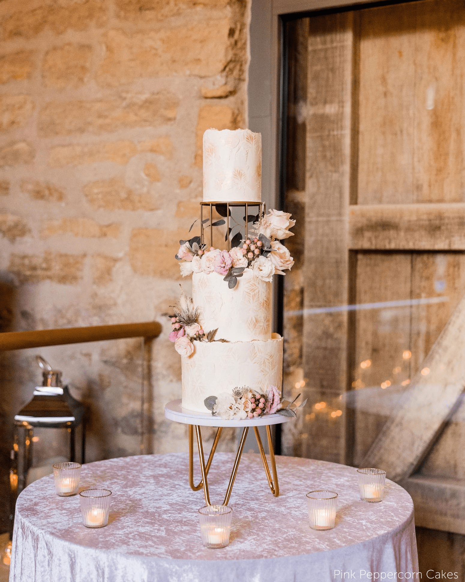 The Pinnacle Acrylic Hairpin Cake Stand - Prop Options