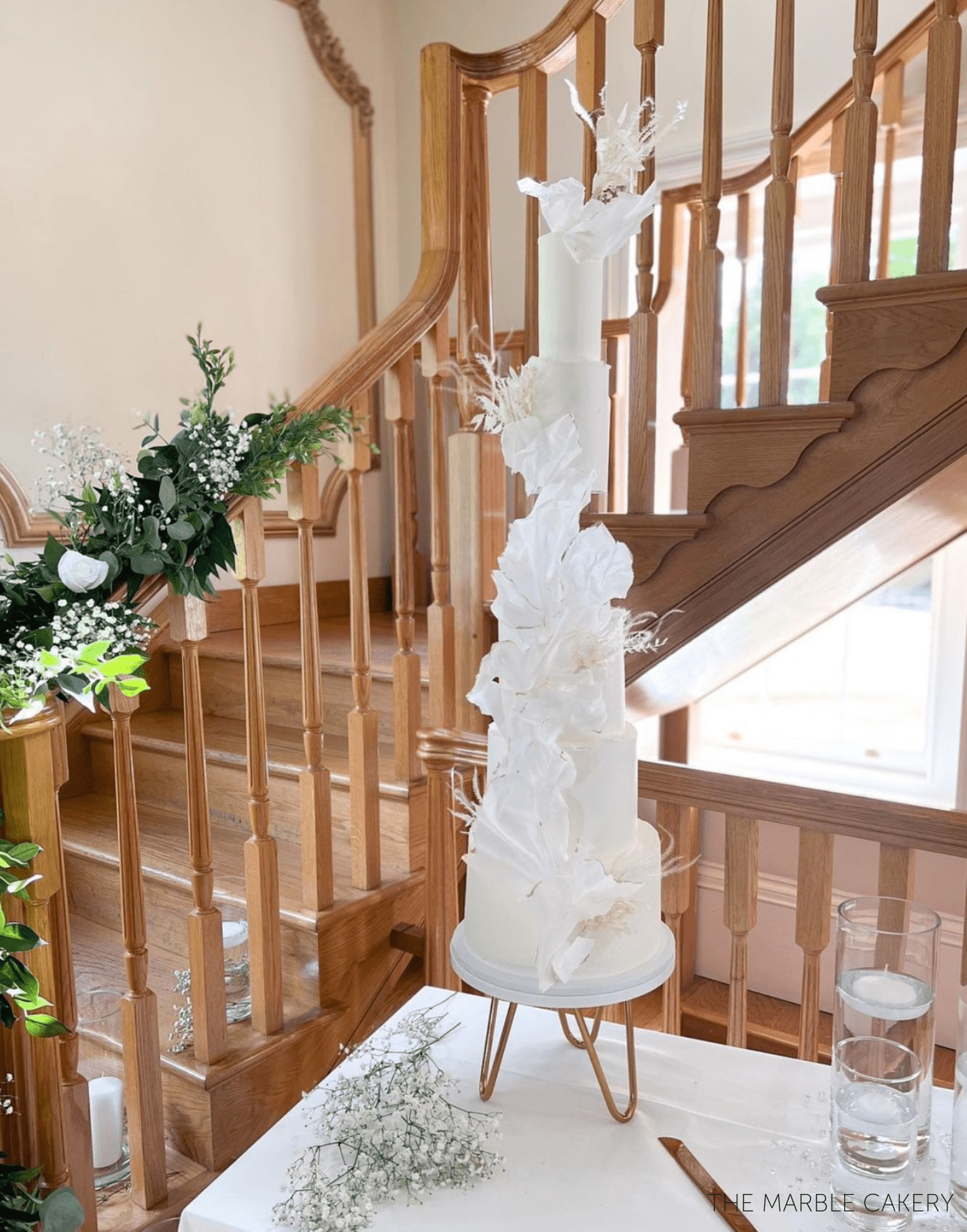 The Pinnacle Acrylic Hairpin Cake Stand - Prop Options