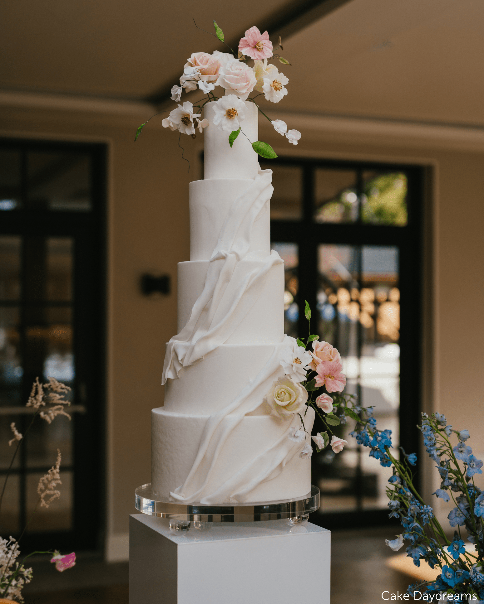 The Stage - Acrylic Footed Cake Stand - Prop Options