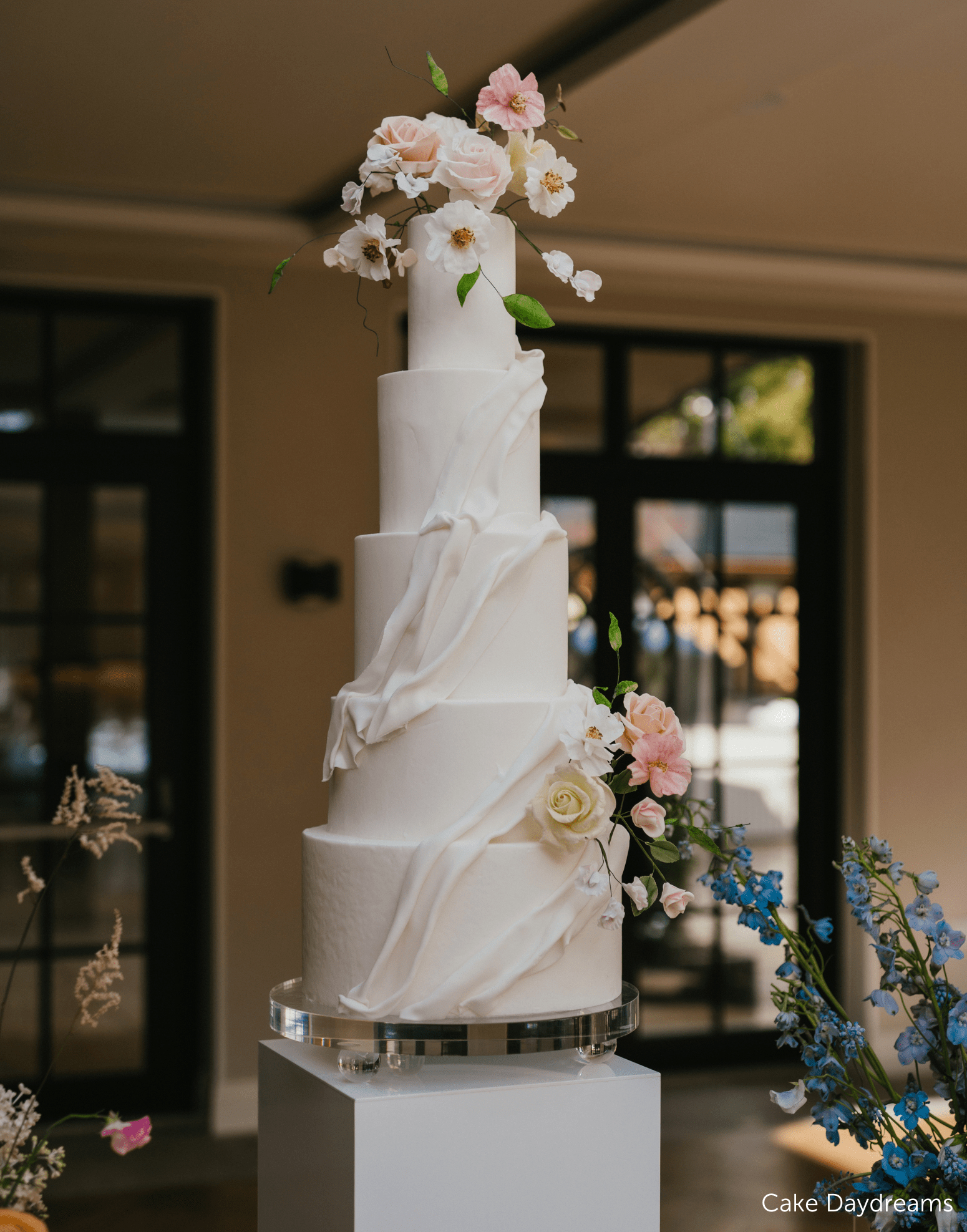 The Stage - Acrylic Footed Cake Stand - Prop Options