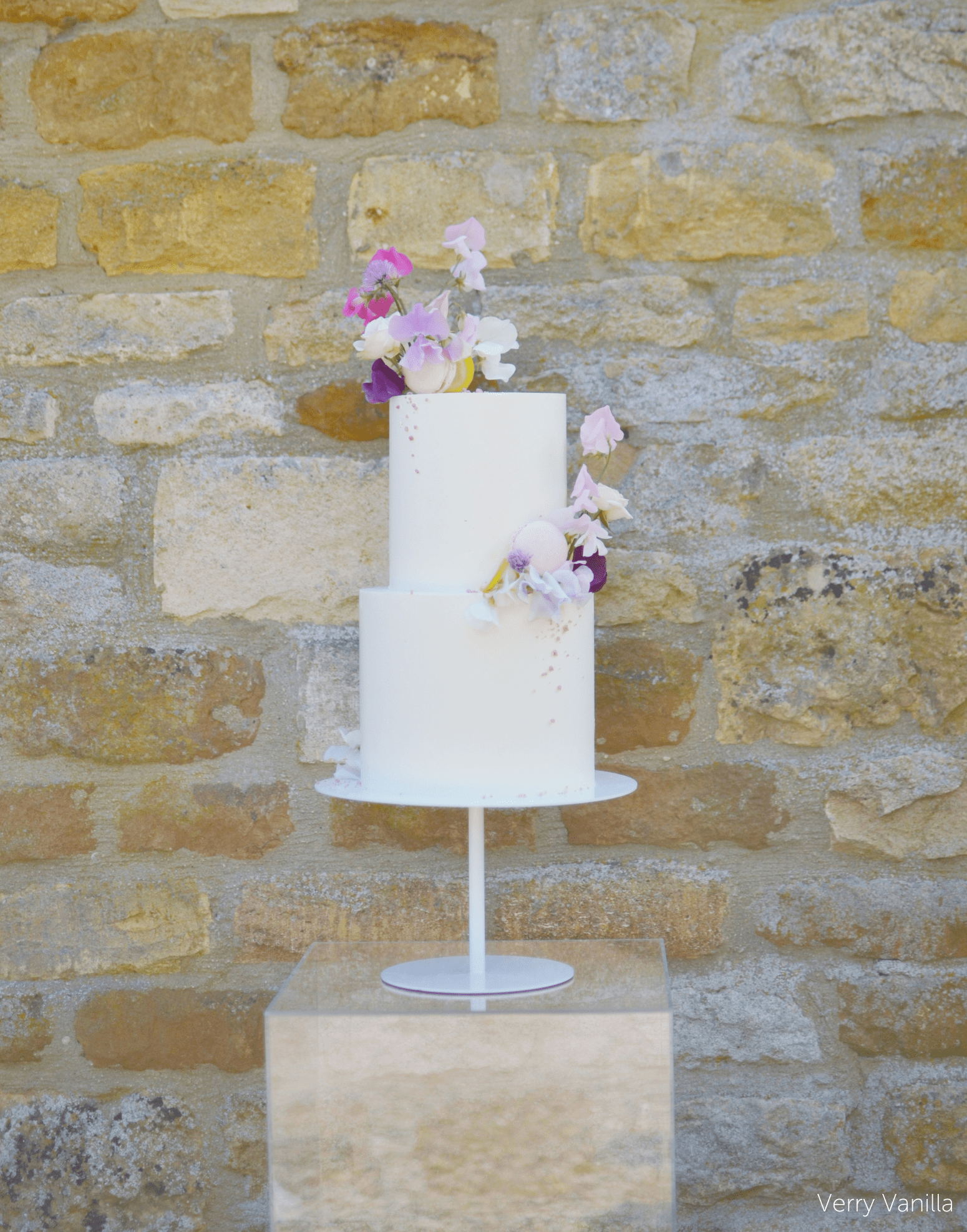 The Stiletto - Premium Pedestal Cake Stand - Prop Options