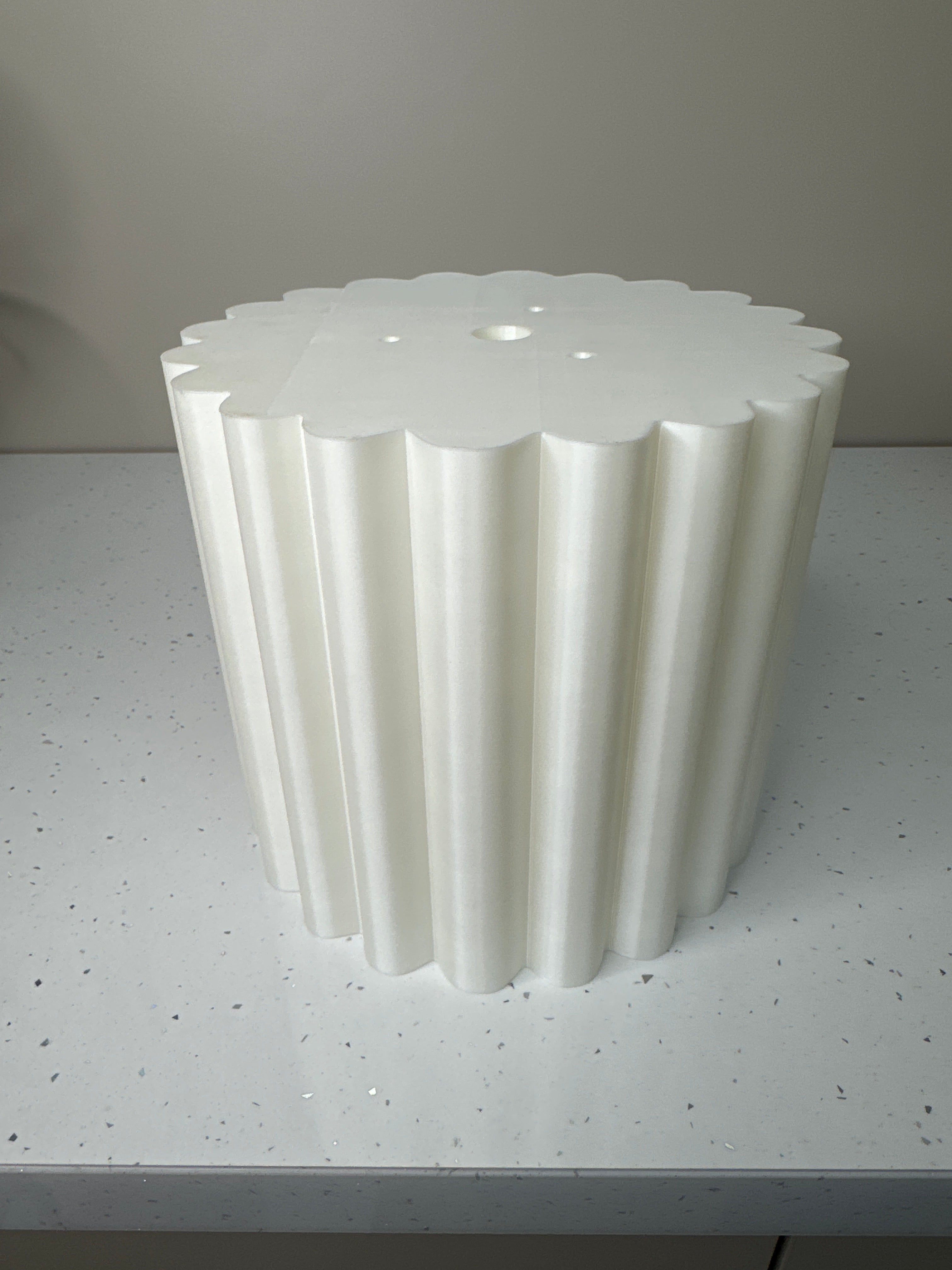 Outlet Florent Tier - White - Misprint - Prop Options