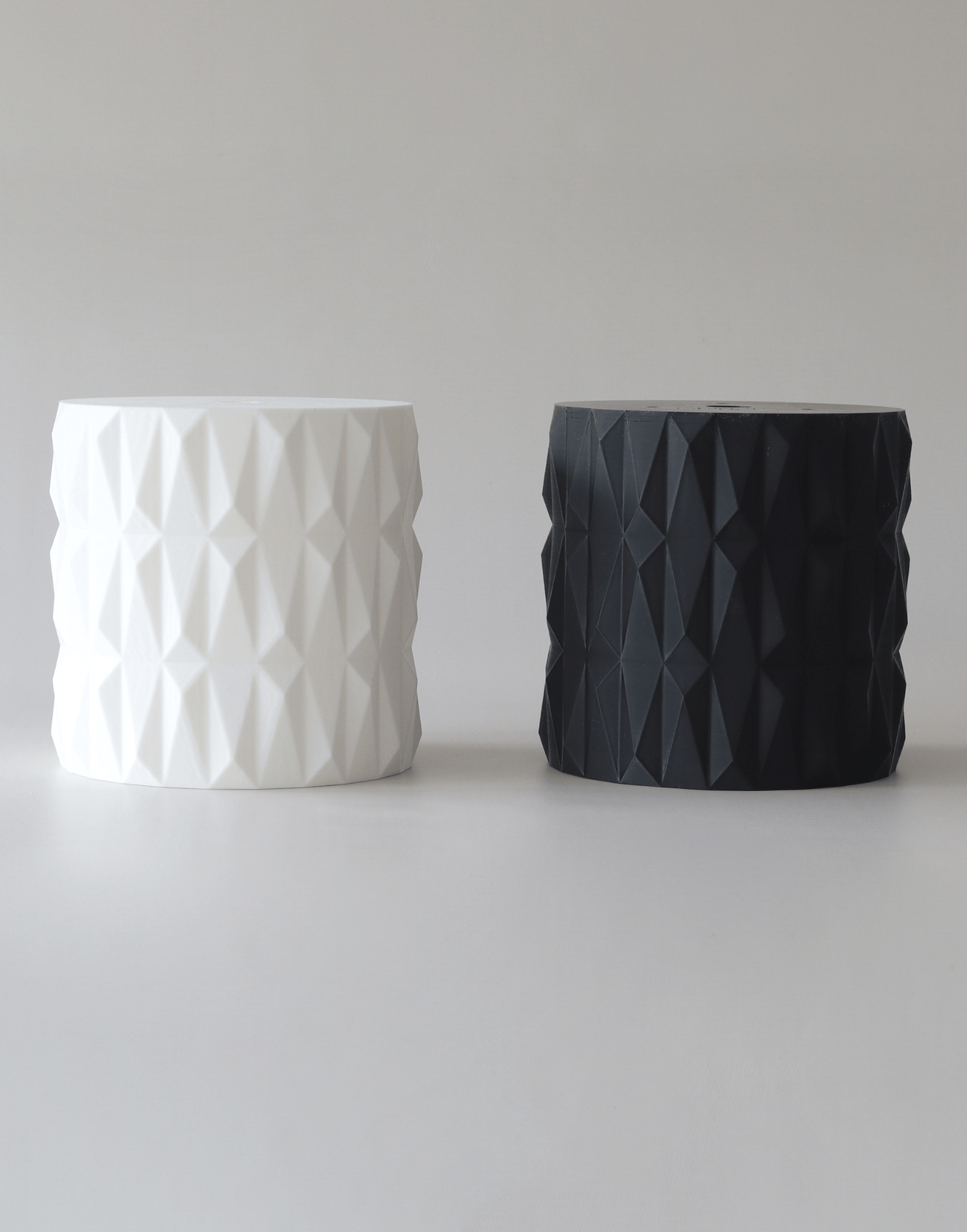 Round Studded Cake Separator - Prop Options