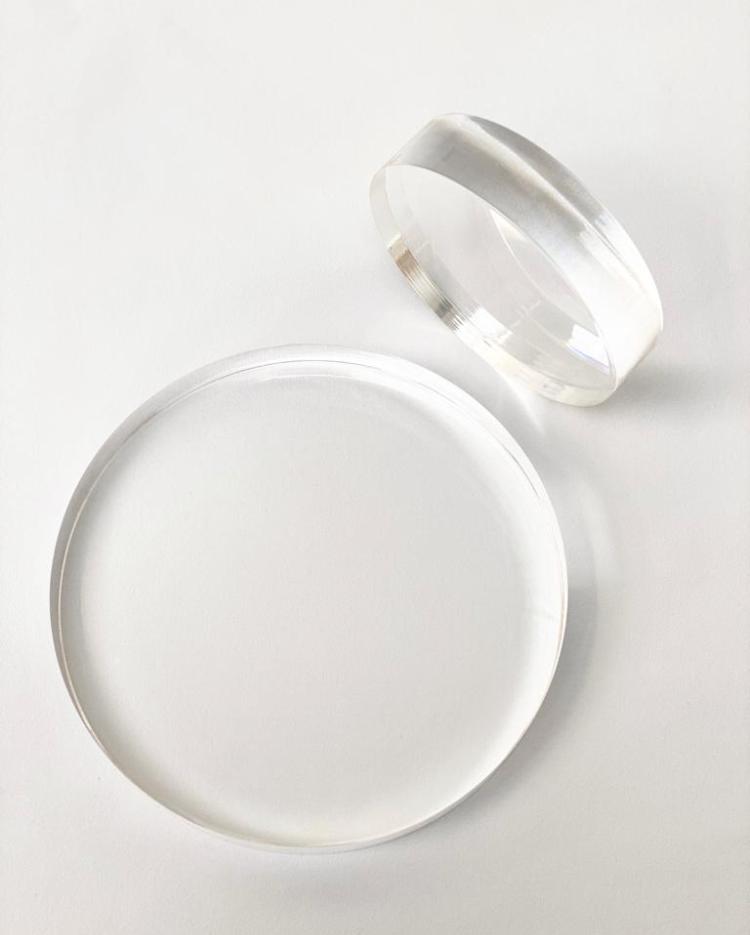 PropBundles - 30mm Round Ultra Polished Acrylic Cake Spacers - Prop Options